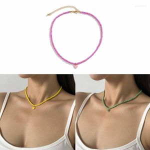 Catene Moda Collana di perline multicolore fatta a mano per le donne Ciondoli a cuore dolce Colletto girocollo per ragazze estive