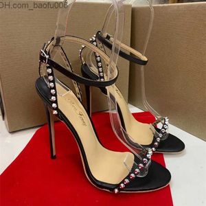 Sandaler Casual Designer Sexig Lady Fashion Women Sandaler Black Leather Spikes Strappy Peep Toe Slingback High Heels Stiletto Stripper Shoes 12cm 10cm Z230629