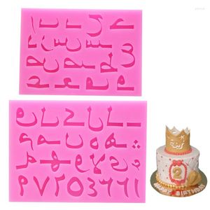 Stampi da forno 2 Pz / lotto Alfabeto arabo Lettera Numero Stampi per fondente in silicone Strumenti per decorare torte di compleanno Caramelle Cioccolato Gumpaste