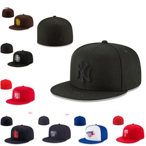 Monterade hattar Justerbar Baskall Caps All Team Logo Hip Hop Vuxen Flat Peak Designer Hatts For Men Women Full Stängd storlek 7-8