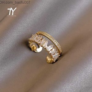 Anelli a fascia Luxury Zircon Gold Double Student Anelli di apertura per donna 2021 Fashion Gothic Finger Jewelry Wedding Party Girl's Sexy Ring Z230629