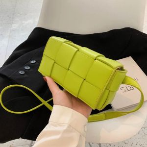 2021 Modne luksusowe Projektanci torby Mini Women Winded Plaid Oryginalna skórzana torba na poduszkę