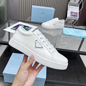 Brushed Leather Sneakers For Men Women White Platform Pra Shoes Classic Footwear Sneaker Designer High Quality Tennis Shoe Leisure Trainer 90s Fashion 35-45