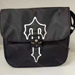 Cross Body Trapstar çantası Erkek Tasarımcı Lüks crossbody messenger çanta Moda naylon Omuz Çantaları Gündelik Çiftler için Trendy omuz iş giysisi Moda trendi 50ess