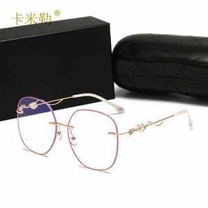 Großhandel mit neuen polarisierten Fertigprodukten mit rahmenlosen Schnittkanten, modischem Rahmen, trendiger Straßenfoto-Damensonnenbrille 803
