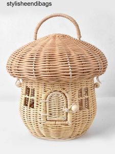 Totes Fashion Rattan Mushroom Basket Woman Designer Pine Cone Wicker Woven Handbag Women Summer Cute Beach Straw Bag Bali Vacation stylisheendibags