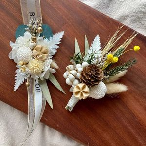Kurutulmuş Çiçekler Doğal El Yapımı Mini Buket Gelin Damat Boutonniere Bilek Çiçek Nedime Dekor Düğün Partisi Malzemeleri