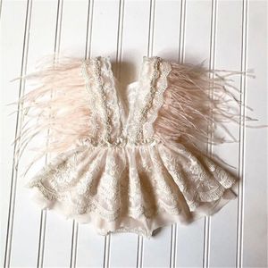 Rompers Princess Infant Baby Girls Lace Embroidery Romper Dress Sweet Baby Feathers Fly Sleeve Backless White Jumpsuit Summer Romper 230628