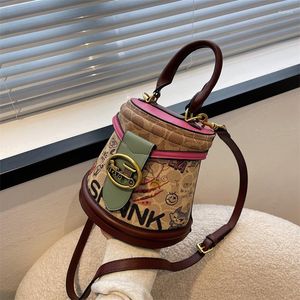 Abendtaschen 2023 Marke Graffiti Hufeisen für Frauen Hochwertige Leder Umhängetasche Luxus Geldbörsen und Handtaschen Designer Umhängetasche