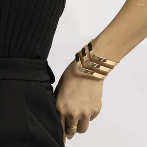 Charm armband judy vintage punk cool v-formad glansig yta öppen armband för kvinnor deco estetik justerbara smycken gåvor