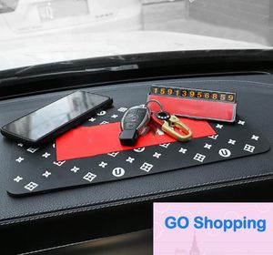 High-end Araba Araba Kaymaz Mat Araba Dashboard Kapak Cep Telefonu Merkezi Konsol Gösterge Paneli Yüksek Sıcaklık Dayanımı Saklama Pedi Araba Iç Süsler 30 * 15 cm