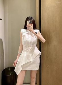 Women's T Shirts 2023 Spring Summer Arrival Asymmetric White Sleeveless Shirt Polo Collar Lined Dress Short