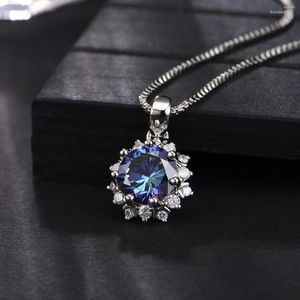 Kedjor simulering tanzanite blå moissanit full diamant hänge kvinnors halsband hoop örhängen damer elegant kvinna lång man