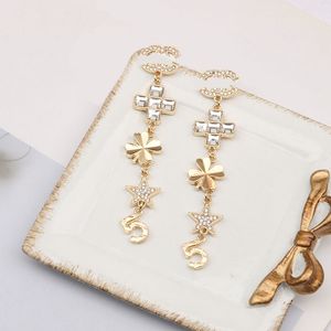 Designer Letters Pendant Stud Earrings for Fashion Woman Crystal Rhinestone Pearl Earring Wedding Party Jewerlry 20style