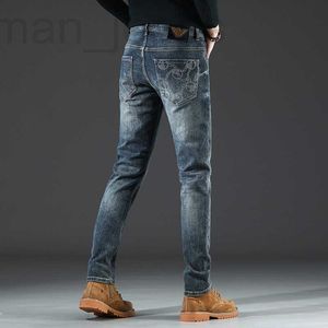 Designer de jeans masculino Spring New Guangzhou Xintang Cotton Bullet edição coreana Slim Fit Produtos europeus de alta qualidade Big Bull AJ Marca de moda ASSE
