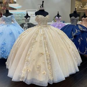 샴페인 Quinceanera 드레스 2024 구슬 꽃 아플리케 스위트 16 드레스 멍청이 de 15 anos 레이스 업 무도회 파티