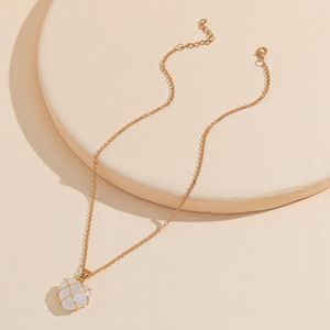 Charms A Type Of Beautiful Neck Natural Stone Love Pendant With Copper Wire Around The Necklace Water Drop Shape Crystal