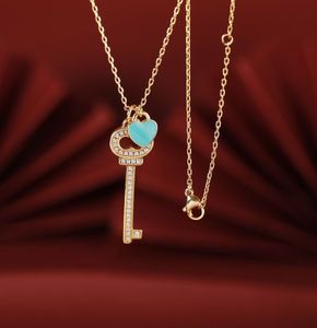 2023 lovely cute pendant Necklaces long gold thin stainless steel chain blue heart diamond crystal key design Women necklace with dust bag and box