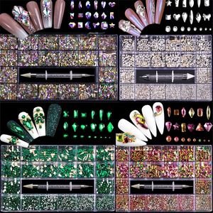 Decorações de arte de unhas de luxo diamante brilhante kit de arte de unhas de vidro conjunto de decorações de cristal 1 pçs caneta pick up em caixa de grades 21 formas de 2500 pçs 230629