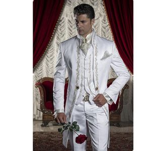 Nowe męskie garnitury Blazers Mens White Tailreat Haft Morning Suit Ogon Kurtka Wysokiej jakości walizka pana młodego Made Suit Formal Sui292a