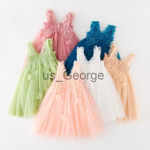 Conjuntos de roupas novas roupas de bebê menina suspensórios de malha doce asas tridimensionais decoração de flores vestido de bebê princesa linda saia tutu J230630