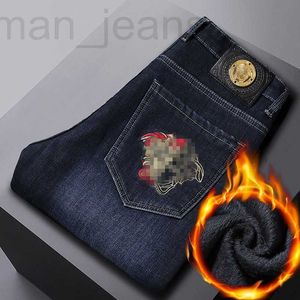 Men's Jeans designer Autumn and winter plush thickened new jeans for men Light luxury Korean version Thick stretch feet Slim fit embroidery Medusa LLDH