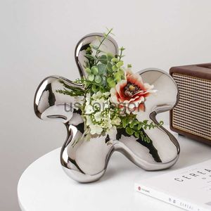 Vase Creative Light Luxury Ceramic SilverPlated Flower Vaseデスクトップ装飾リビングルームフラワーアレンジメントホームデコレーション装飾X0630