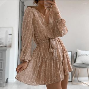 Casual Kleider Sexy V-ausschnitt Für Frauen Party Lange Laterne Hülse Spitze Up Bownot Floral Orientalischen Stil Skirl Frühling Sommer 2023 Kleid