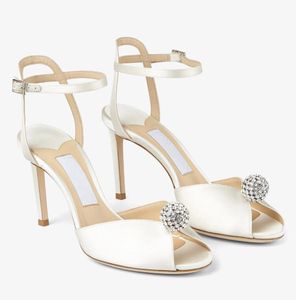 Elegante marchio Sacora Donna Sandali con perle bianche Scarpe con taglio a V Punta aperta Tacchi a spillo Décolleté fluttuanti Abito da sposa Sandali da donna EU35-43, con scatola