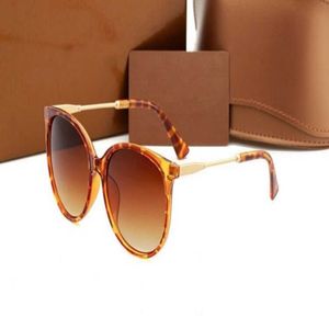 2023 Óculos de Sol Masculino Designer Redondo Moda Moldura Dourada Lentes de Vidro para Homem Mulher com Caixas Originais Cor Misturada