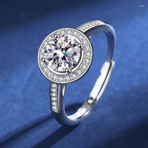 Klusterringar smycken S925 Silver D Färg 1 rund väska kol kiseldioxidring kvinnors diamantförslag