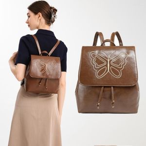 Torby szkolne mody plecak kobiety mini woskowe skórzane sznurka plecakowy motyl haftowy plecak