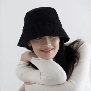 1PC Autumn Winter Retro Corduroy Bucket Hat Nowy moda kolorowy kolor miękki swobodny kapelusz słoneczny dla kobiet mężczyzn