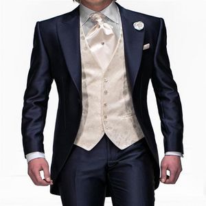 Swallowtail Men Suits One Button Shawl Collar 3 Pieces Suit Jacket Pantswaistcoat för mode Stilig bröllopsfest Tuxedos268s