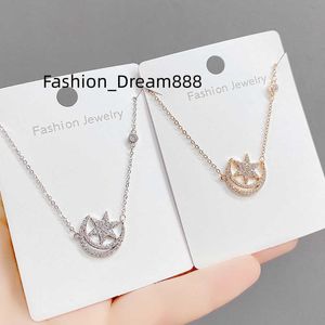 XL61931 Fashion Dainty Gold Plated Women Jewelry Star Moon Pendant Necklace