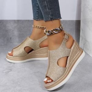 Sandaler Sparkling Color Gold Silver Womens Casual Wedge Sandaler Line spänne öppen tå stor storlek sommar 230630