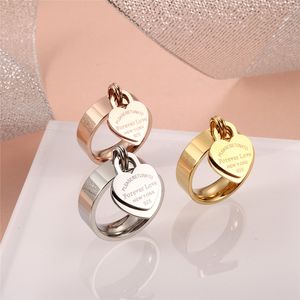 Placcatura in oro rosa Anello da donna per ragazza Anelli per dito con ciondolo in acciaio inossidabile Cuore alla moda Anello per coppia gioielli Regali di amicizia