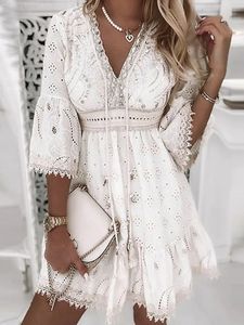 Macacão Macacão Feminino Renda Branca Vestidos de Praia Verão Decote em V Oco Boho Aline Vestido Moda Elegante Bordado Férias Minivestidos Vestidos 230620