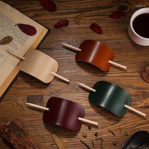 Hair Clips 2023 Vintage Leather Wood Sticks Headwear Trend Design Personality Clasp Hairpin Female Accessories Wholesale