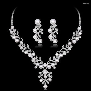 Collana Orecchini Set Delicate Collane In Metallo Color Argento Matrimonio Per La Sposa Perle Di Cristallo Strass Donne Jewerly Regalo