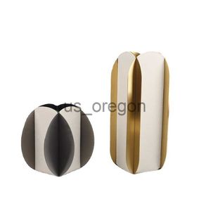 Vasos Moderno Simples Metal Couro Flor Arte Decoração Sala Estar Modelo Quarto Mesa De Café Casa Luz Luxo Decoração Alpendre x0630