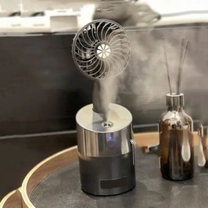 1 st USB -luftfuktare Liten fläkthandhållen Mini Silent Small Fan USB RECHARGABLE TYPE Desk fan Portable Office Desktop Dormitory Outdoor Fan