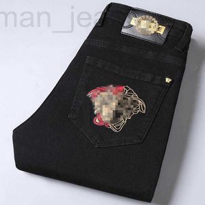 Men's Jeans designer Autumn and winter new thick Korean slim fit men's jeans small foot student's cotton elastic Medusa embroidery NWTF