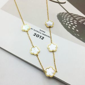 Popular Design Flower Pendant Necklace Bracelet Gold Plated Stainless Steel Jewelry for Women Gift