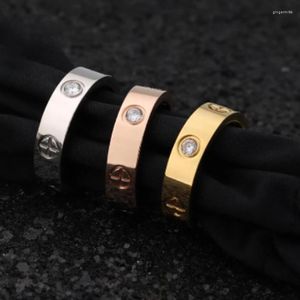 Cluster-Ringe RUIYI 2023 Mode Roségold Titan Stahlband Diamantring eignet sich zum Schenken von Geschenken für Frauen und Männer zur Ehe