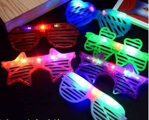 Glow Sunglass Chlidren Adulti Natale Halloween Shutter Shades LED Light Up Lampeggiante Blink Occhiali Occhiali da sole Atmosfera di festa Puntelli regalo C132