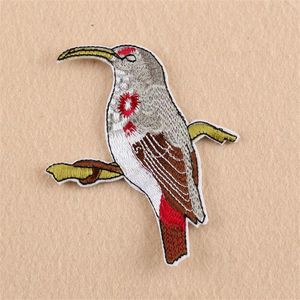 Nytt järn på lappar DIY broderad patch klistermärke för klädkläder tygmärken Sying Vivd Birds Design244x