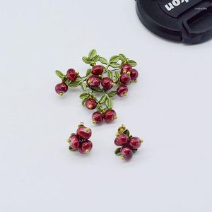 Броши 2023 Red Pearl Cranberry Vines Теперь женские аксессуары оптом