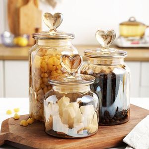 Tools Heartshaped Glass Storage Jar Sealed Tea Cans Home Largecapacity Candy Nut Coffee Bean Storage Jar Kitchen Storage Container