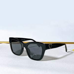 Óculos de sol quadrados coração brilhante preto/cinza escuro lentes femininas designer óculos de sol tons uv400 com caixa